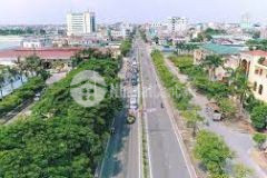 Bán nhà mặt phố trần thái tông, d tích 3270m2, m tiền 100m, 3 mặt thoáng.