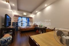 Bán nhà phố vọng, hai bà trưng ngõ thông 20m ô tô sát phố nhỉnh 4 tỷ.