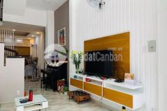 Cần bán gấp nhà mặt tiền đinh tiên hoàng phường 3 bình thạnh, 4 tầng, giá chỉ 7.65 tỷ.