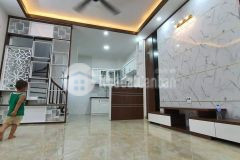 Chính chủ phân lô láng hạ 40m2, 5 tầng sát ô tô