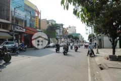 Mặt tiền lạc long quân, tân bình, ngang 4m, kinh doanh tuyệt vời, giá 14 tỷ