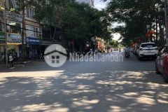 Bán nhà phố hoàng đạo thành, dt 55m2, lô góc, ô tô tránh, ngõ thông, mới đẹp, ở ngay. chỉ 8 tỷ.