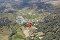 Bán mảnh đất hai mặt tiền gần trung tâm hành chính huyện có sẵn sổ đỏ ở y tý sapa 2