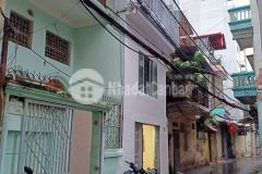 Ô tô kinh doanh ngõ thông tứ phía bán đất tặng nhà 3 tầng