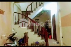 Bán nhà ngõ 22 tôn thất tùng, đống đa, 43m2 x 5t, mt 4.2m, 5 ngủ, lô góc, giá 3.7 tỷ.