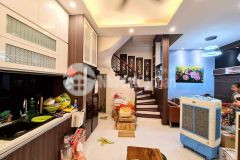 Bán nhà đẹp về ở ngay cực gần phố khu vực ngọc khánh,ba đình.