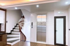 Bán nhà 7 tầng thang máy kinh doanh cho thuê 45 triệutháng.