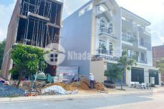 Bán gấp lô đất 86m2 nằm ở đường số 2 gần chợ bà hom, sổ riêng, đường rộng