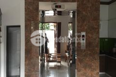 Cần bán gấp nhà võ chí công, cầu giấy. 50m25t thang máy, nhỉnh 5 tỷ. nhà mới, ở sướng.