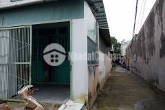 Bán nhà cấp 4 dọn vào ở ngay hoặc cho thuê nhanh chóng dt tổng 92,5 m2 vuông vức