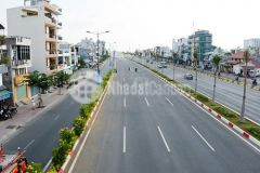 Bán lô đất mặt phố phạm văn đồng, bắc từ liêm, kinh doanh, lô góc, dt 215m2, giá 38,5 tỷ