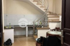 Bán nhà xã đàn trung tâm đống đa, ngõ thông, 29m2 x 5 tầng ở luôn, giá 2.28 tỷ