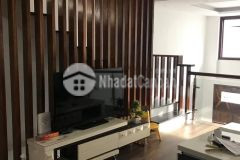 Bán nhà ngọc lâm,ô tô thông, lô góc,dt50m, 4tầng, mt4.8m giá nhỉnh 5tỷ, lh 0987729335