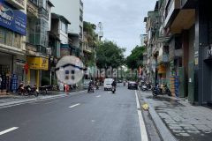 Bán nhà mặt phố trung tâm đống đa,3 thoáng,50m2 x 5 tầng mt5m 16 tỷ