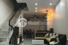 Bán gấp nhà trần thái tông,cầu giấy,40m2,2t,chỉ 2.8 tỷ.lh hải cg 0966866250