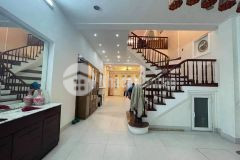 Bán nhà pl ô tô tránh ngõ 165 thái hà 5 tầng 89m2 giá 18,8 tỷ. lh 0912442669