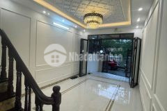 Bán nhà mặt hồ quỳnh ngõ 88 võ thị sáu 55m2 x 5 tầng mt 4m giá 14,9 tỷ. lh 0912442669