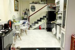 Hxh vĩnh viễn quận 10 cách vài bước chân ra mặt tiền. 35m2 4 tầng giá chỉ 7 tỷ nhỉnh.