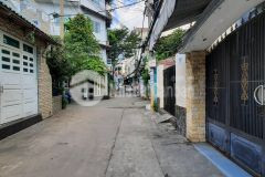 Cần bán nhà 3 tầng hẻm xe tải phường 10 ngay bàu cát tân bình 4,2x14 chỉ 6,5 tỷ.