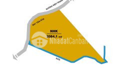 Phan cán sử 2084m2, mặt đường rộng, gần bến xe, tt hành chính, suối chảy 2 bên đất