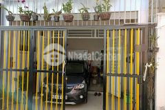 Bán nhà đường làng tăng phú, dt 70m2, giá 4,25 tỷ, hẻm xe hơi