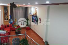 Bán nhà phạm văn đồng ngõ to rộng nhân viên sam sung hợp lý 32m2 x 5 tầng giá 3,2 tỷ