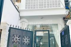 Siêu phẩm 3 tầng,4 pn ngay đh công nghiệp 4, p.7,gv40m2 chưa tới 5 tỷ.