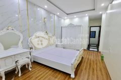 Bán nhà ngõ 88 thịnh quang thái thịnh, 40m ô tô đỗ, dt 60m3 tầng3.7 tỷ