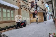 Đại từ nhà bán giá 3.18 tỷ. ngõ oto nông rộng.nhà đẹp ở luôn