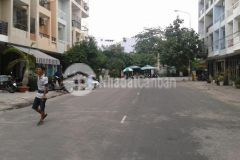 Hẻm 8m tân bình cạnh chợ diện tích lớn ngang 6m giá tốt lh0786961692.