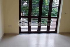 Cần bán gấp 100m 3t 5xtỷ gia thượng long biên ôtô đỗ cửa ở ngay