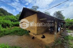 Phìn hồ 1000m2, view hồ điều hòa 22ha, đất vuông vắn, có sẵn 1 ngôi nhà trinh tường