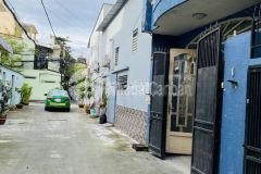 Nhà trường chinh, dt 5,3x18m, 2 lầu, giá 5,5 tỷ tl