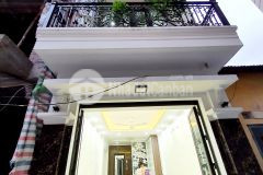 Chính chủ cần bán nhà lô góc vị trí đẹp ngọc thụy, long biên.