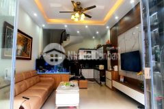 Bán nhà trung hoà 4.xx tỷ tiểu học. mt 4,2m.4 tầng. 4 ngủ.cách phố 200m.nhà mới ở ngay.0888936898.