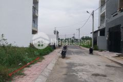 Cần bán gấp đất đẹp giá rẻ, đường gò cát, phú hữu, dt 81m23.9 tỷ.