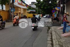 Bán đất tặng nhà 3 tầng quan nhân thanh xuân, sổ vuông lô góc 32m2 giá 2.68 tỷ