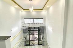 Bán nhà mới 2tầng 4.1x12.5 ôtô đậu cửa đ.tl10 lê đình cẩn tân tạo