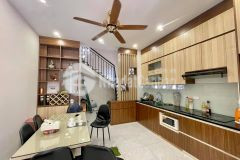 Đức giang long biên nhà đẹp ở ngay lô góc ngõ thông ô tô nội thất vip dt 50m2 mt4.5 hơn 4 tỷ.