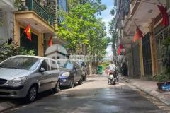 Cần bán gấp nhà lô góc gần phố 60m 2t 4xtỷ tam trinh hoàng mai