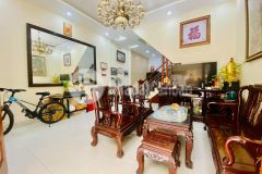 Sát phố,trần khát trân 60m25tầng, mặt tiền rộng thang máy. chỉ 8,5 tỷ.