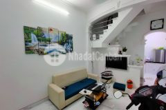 Nhỉnh 2 tỷ có hộ khẩu q.đống đa 25m, mặt tiền 3.2m, mặt ngõ ô tô tránh.