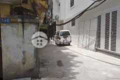 Mảnh đất vàng gia quất nhà cấp 4 hai mặt ngõ ngõ trước nhà ô tô tải kinh doanh được.