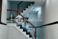 Chỉ 4 tỷ 2 nhà mặt tiền tự lập cmt 8, 30m2, đường xe hơi tránh