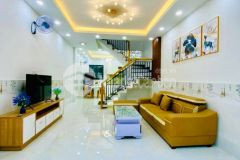 Bán gấp nhà đẹp vào ở ngay hxh cmt8, p10, q3, 68m2 4.3x15.8m, 4 tầng, 9.3 tỷ