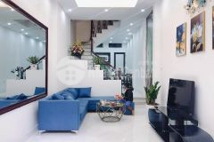 Nhà đẹp hoàng mai lô góc 10m ô tô chốt