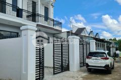 Nhà mới 100 có sân đậu ô tô gần chợ vượt lũ phường 8 vĩnh long