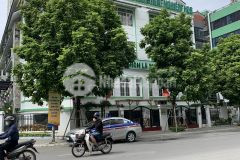 Bán gấp biệt thự lô góc dịch vọng 270m2 x 5 tầng,mt15m vị trí siêu đẹp,gía 68 tỷ