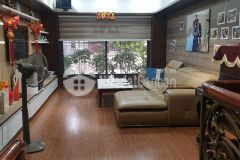 Bán nhà nguyễn đình hoàn 71m2 chỉ 5.45 tỷ ngõ nông gần phố thoáng trước sau