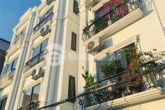 Sở hữu nhà mới việt hưng 5 tầng về ở ngay chưa đến 3 tỷ nhìn sang big c long biên